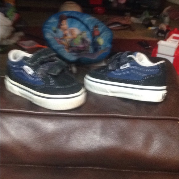 size 5 boys vans